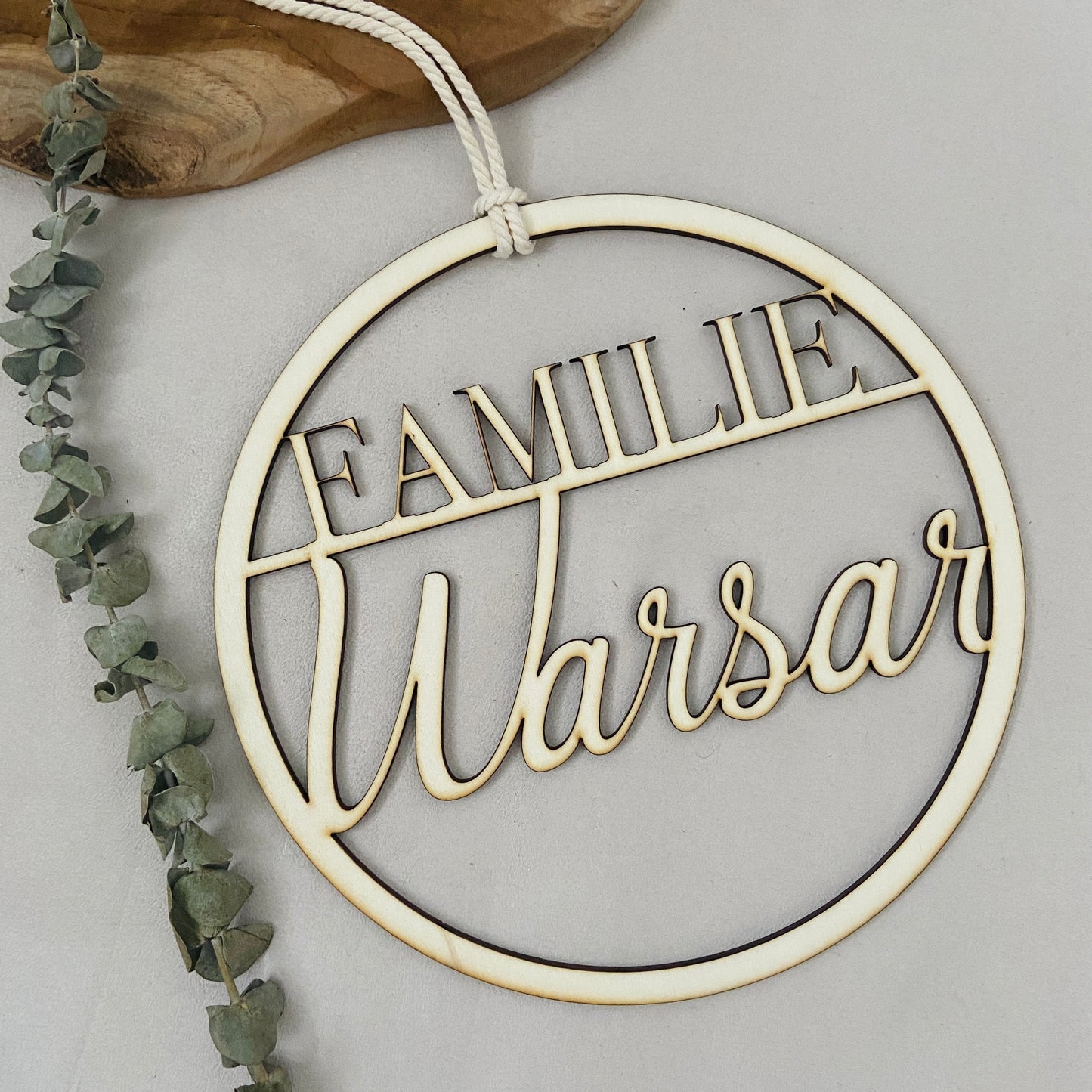 Trockenblumenkranz mit Familienname