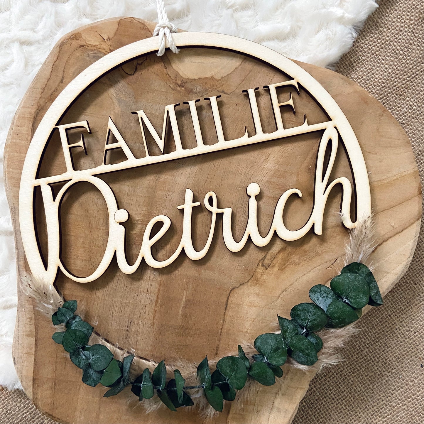Trockenblumenkranz mit Familienname