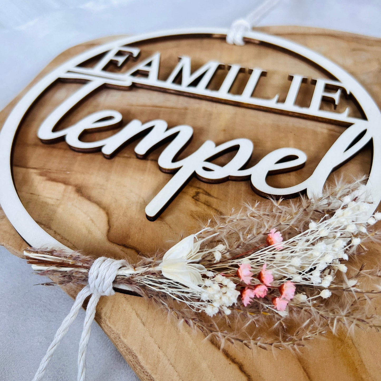 Holzkranz mit Familienname