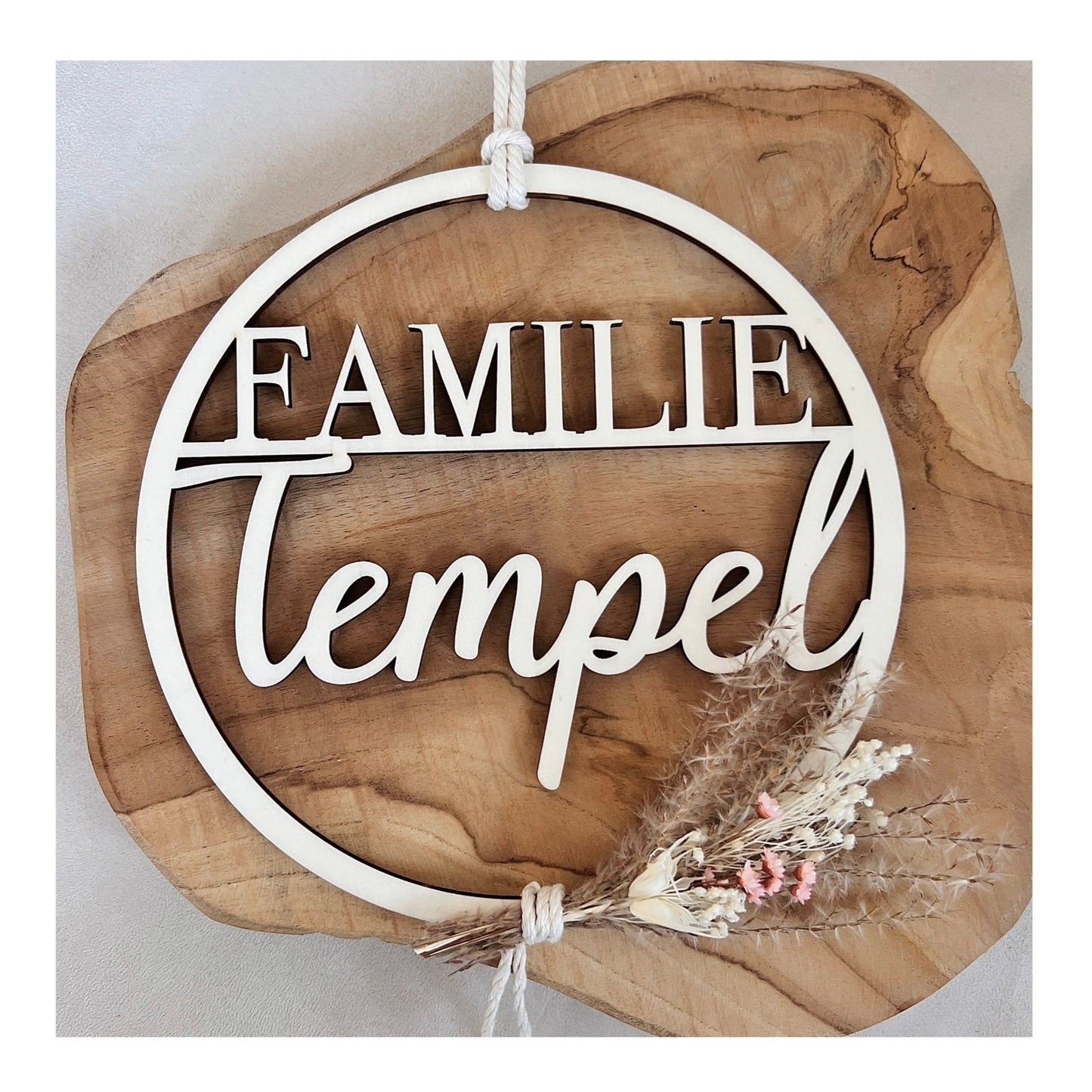 Holzkranz mit Familienname