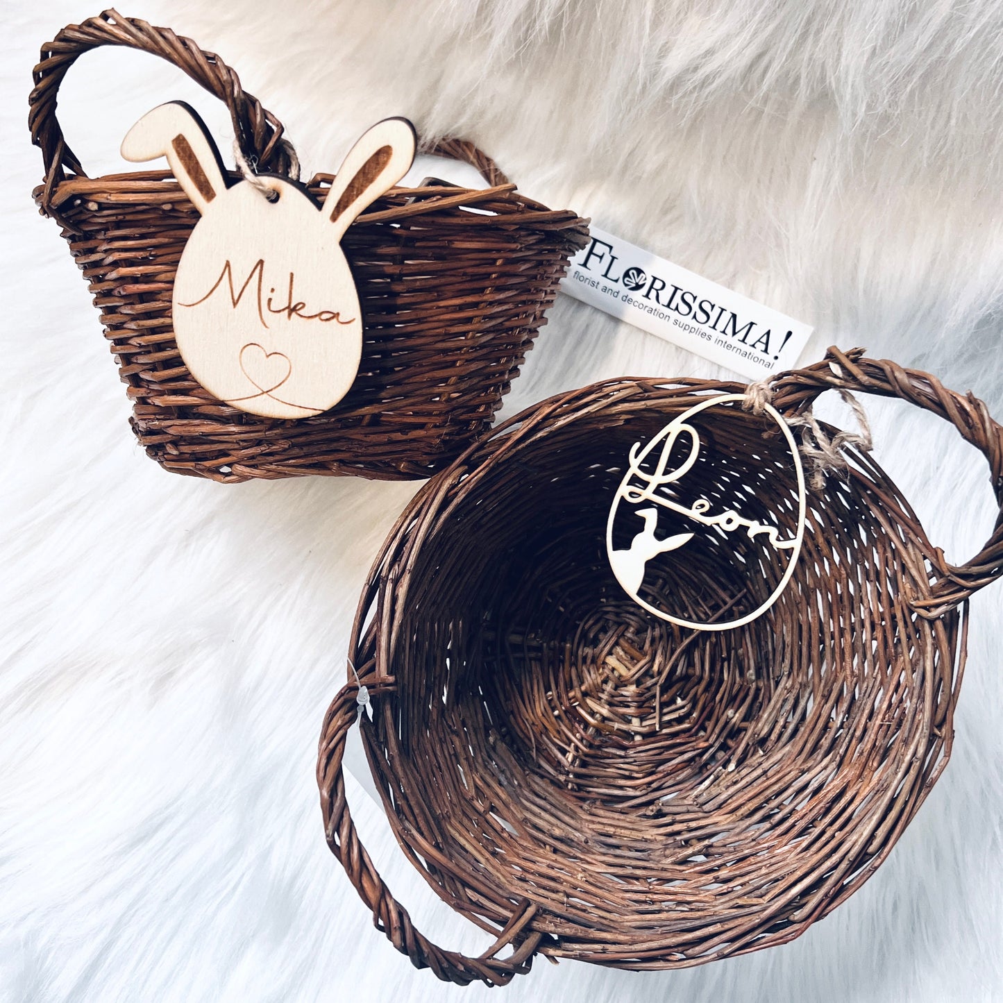 personalisiertes Osterkörbchen, Osterkorbanhänger, Osterkorb aus Weide, personalisiert mit Namen aus Holz