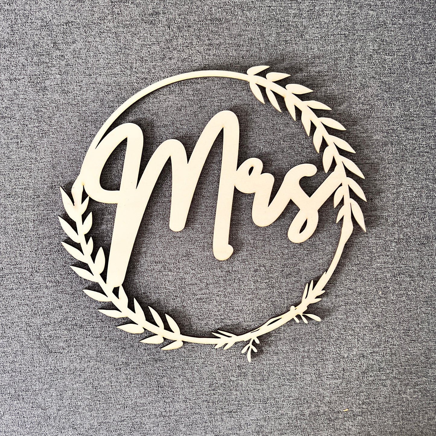 Brautpaar Mr und Mrs Holzkranz Stuhl Hochzeitsdeko (2er Set)