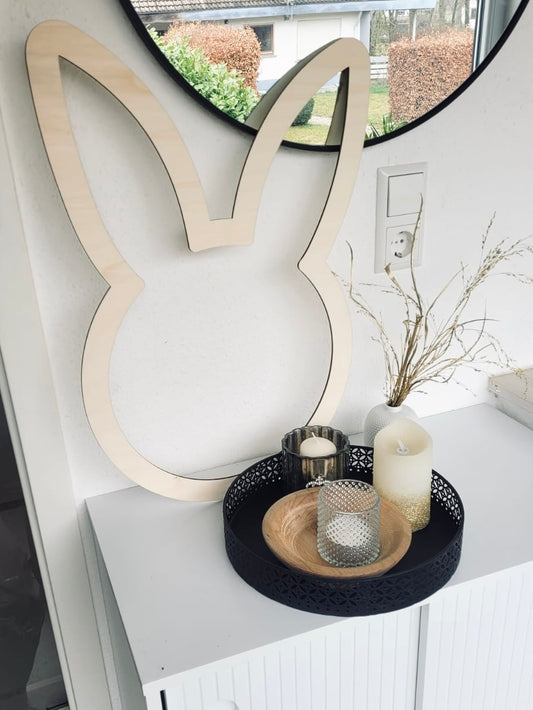 minimalistische Osterdekoration, modern zeitlos und schlichte Osterhasen aus Holz